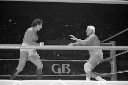 Champion Johnny Barend and Blassie square off in the middle of the ring.
